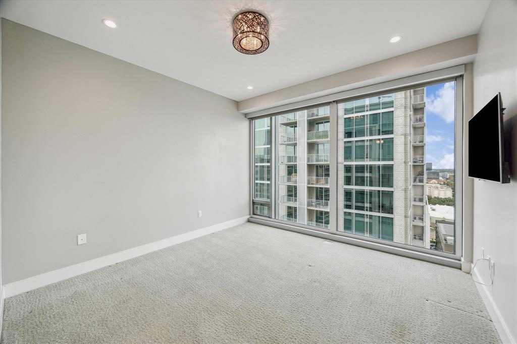 2047 Westcreek Lane # 1402