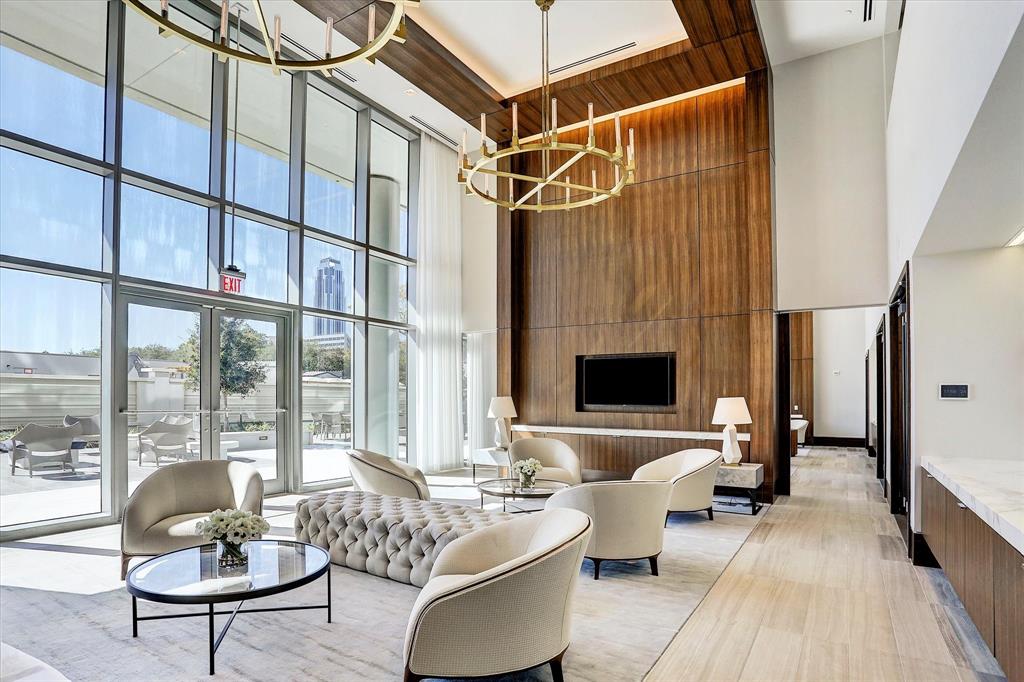 2047 Westcreek Lane # 1402