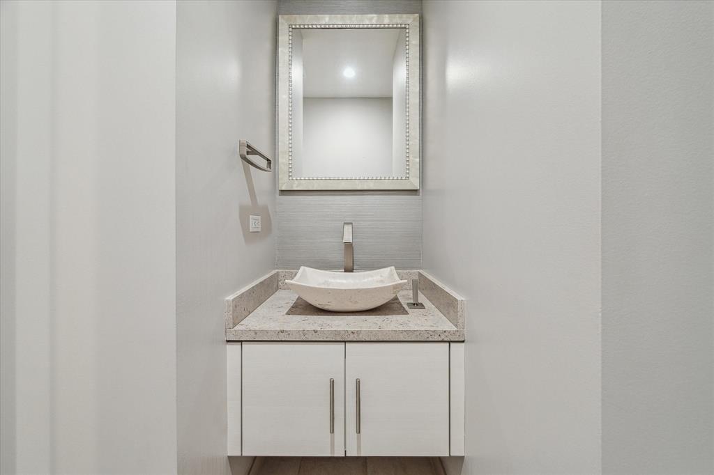 2047 Westcreek Lane # 1402