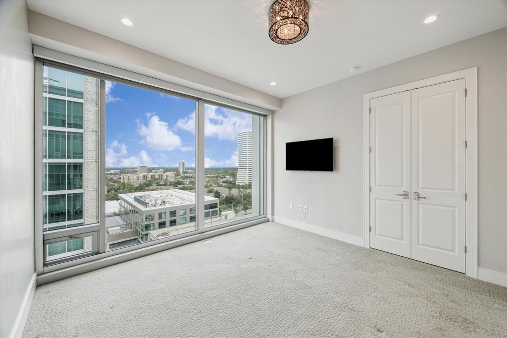 2047 Westcreek Lane # 1402