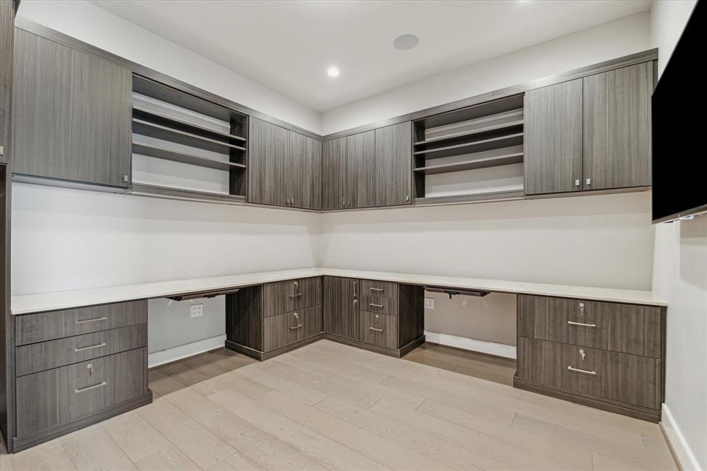 2047 Westcreek Lane # 1402