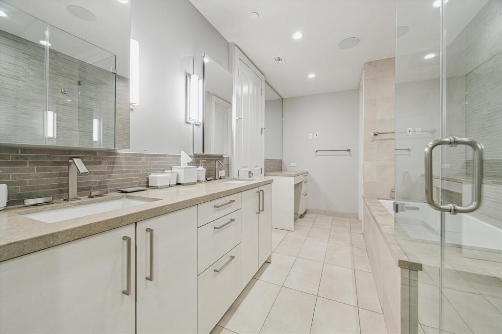 2047 Westcreek Lane # 1402