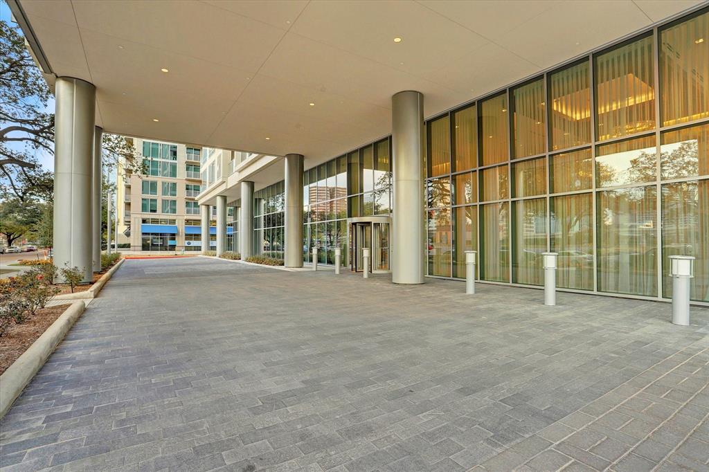 2047 Westcreek Lane # 1402