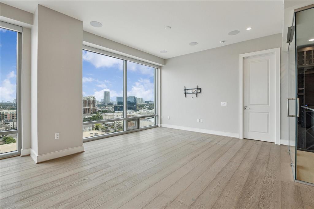 2047 Westcreek Lane # 1402