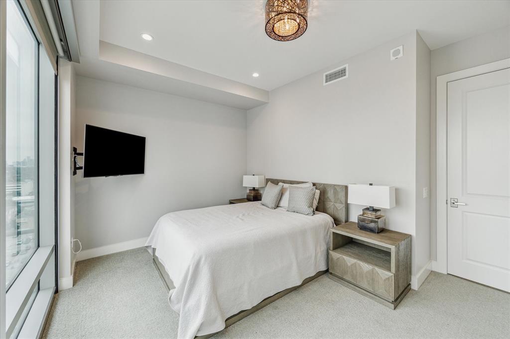 2047 Westcreek Lane # 1402