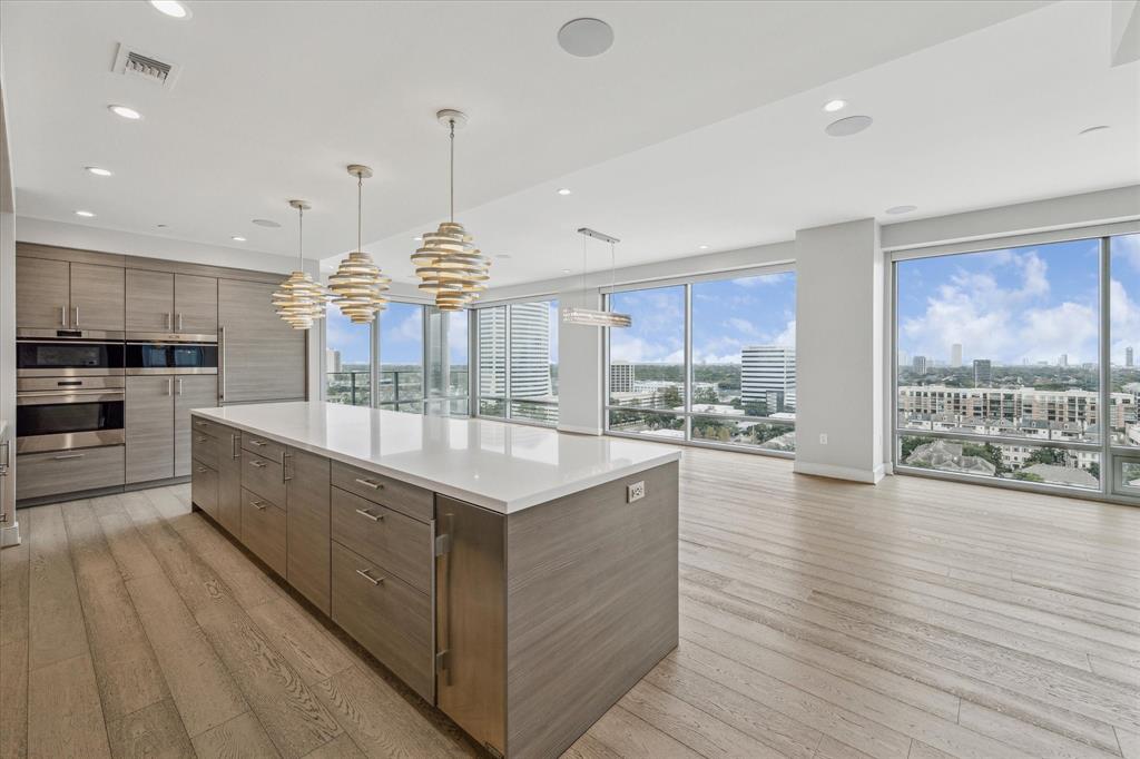 2047 Westcreek Lane # 1402