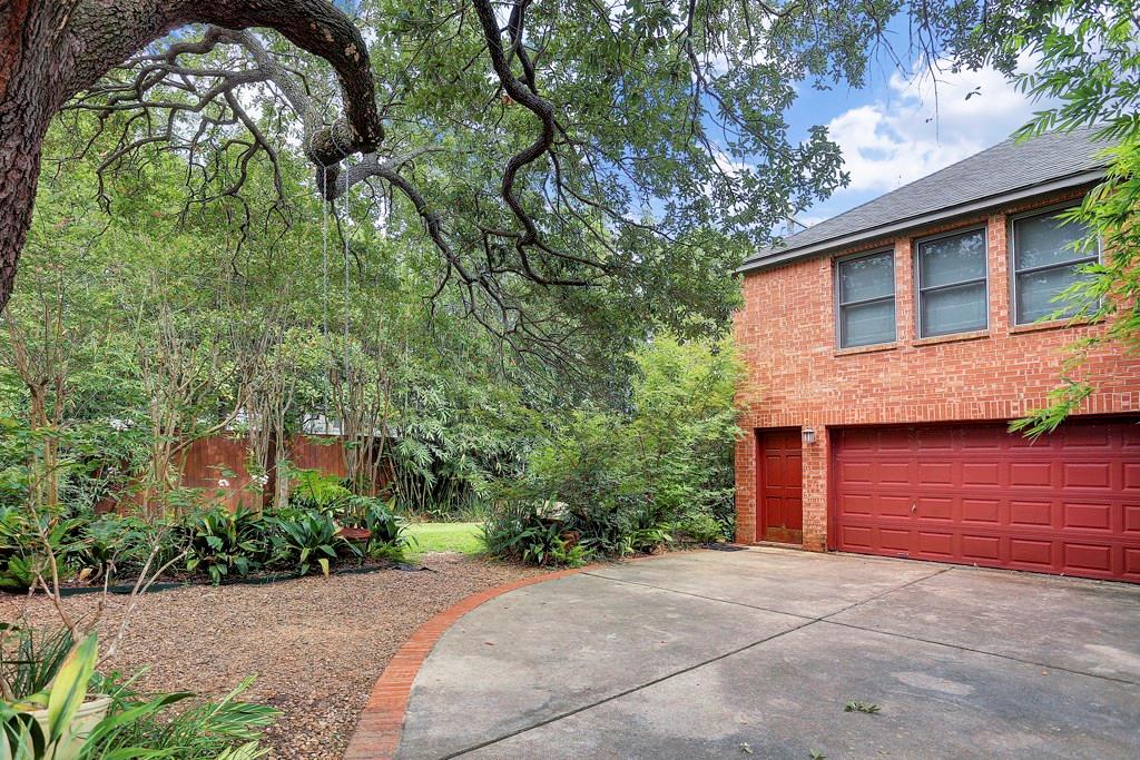 1927 South Boulevard