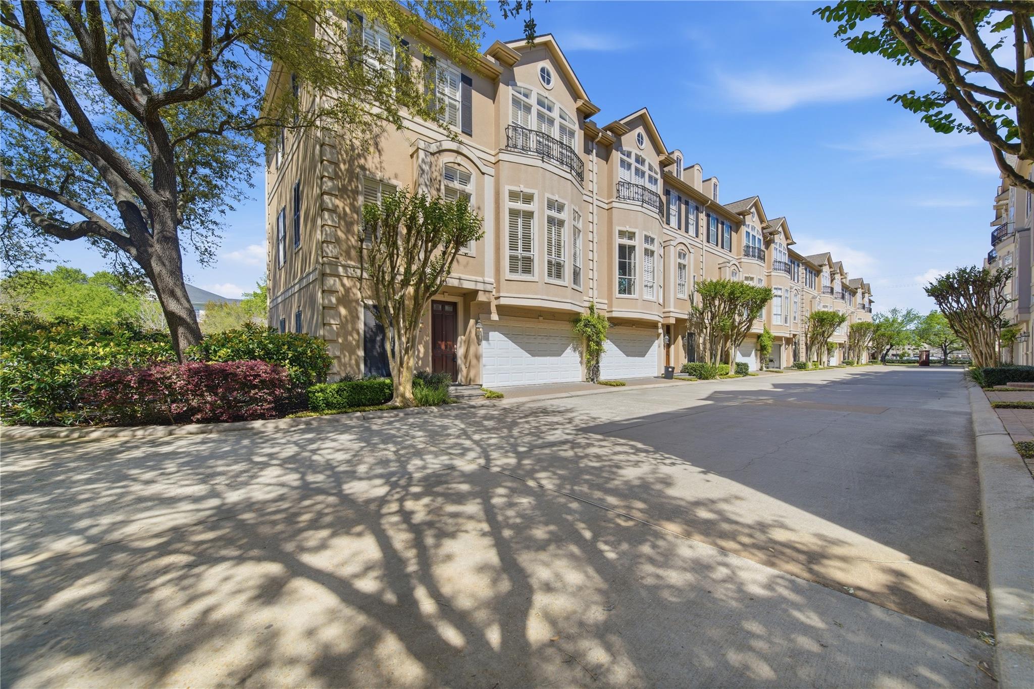 2930 Brompton Square Drive
