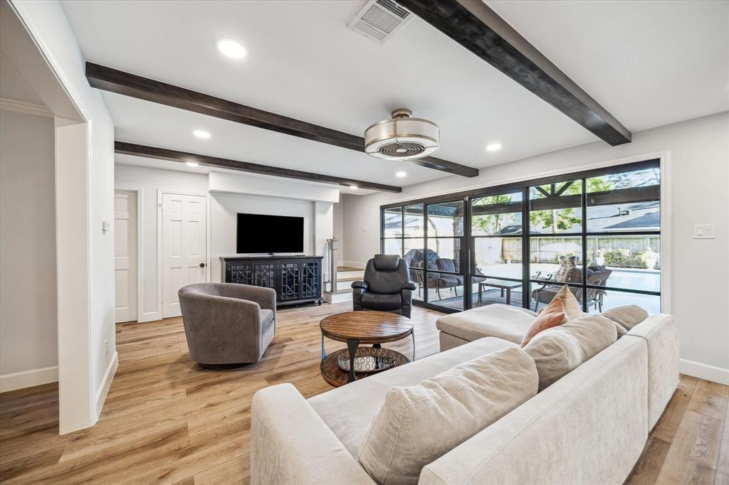 14739 Carolcrest Drive