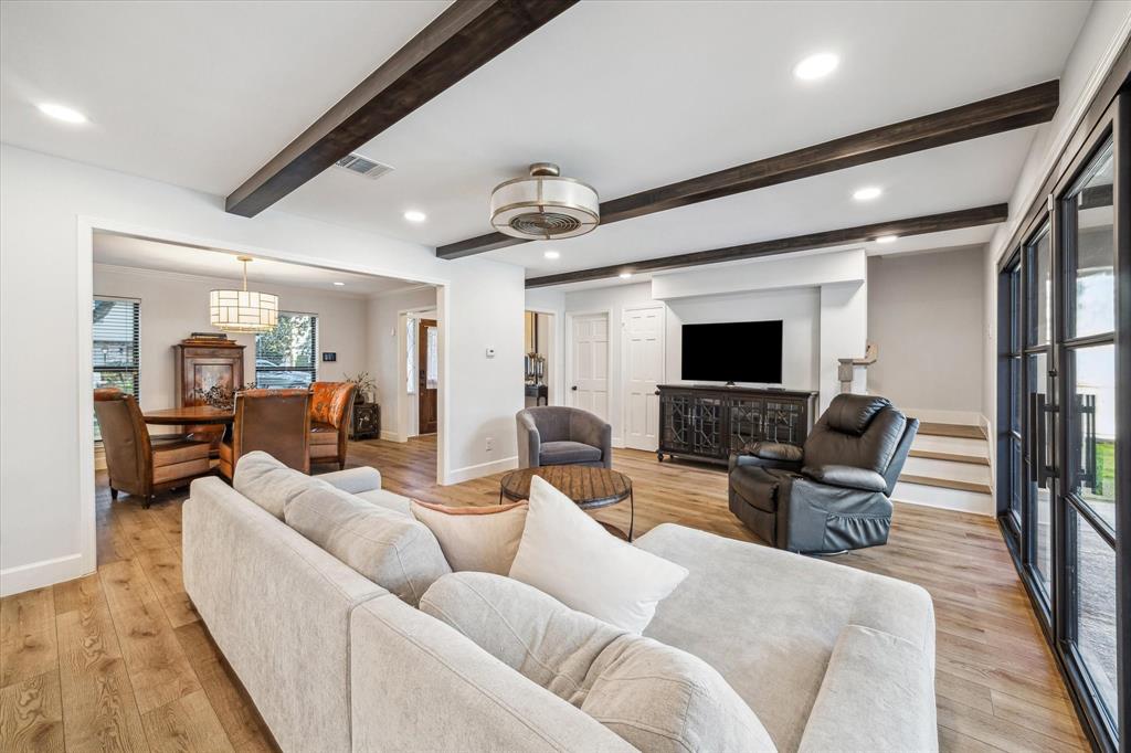 14739 Carolcrest Drive