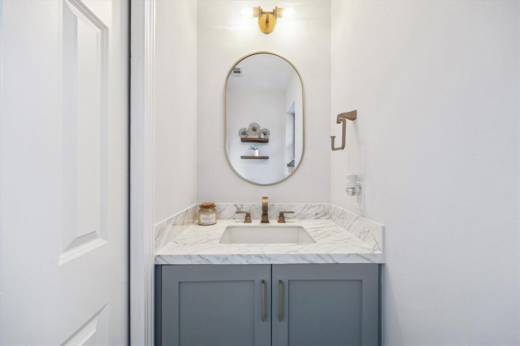 14739 Carolcrest Drive