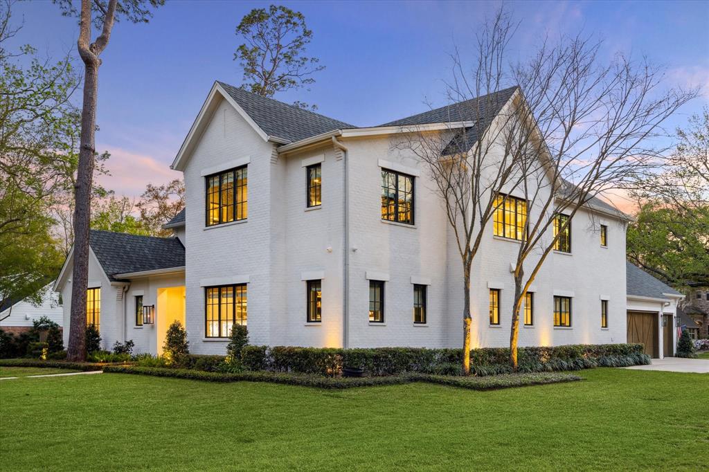 415 Coachman Lane