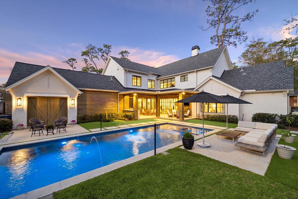 415 Coachman Lane