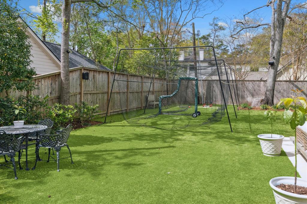 415 Coachman Lane