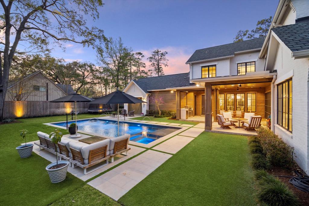 415 Coachman Lane