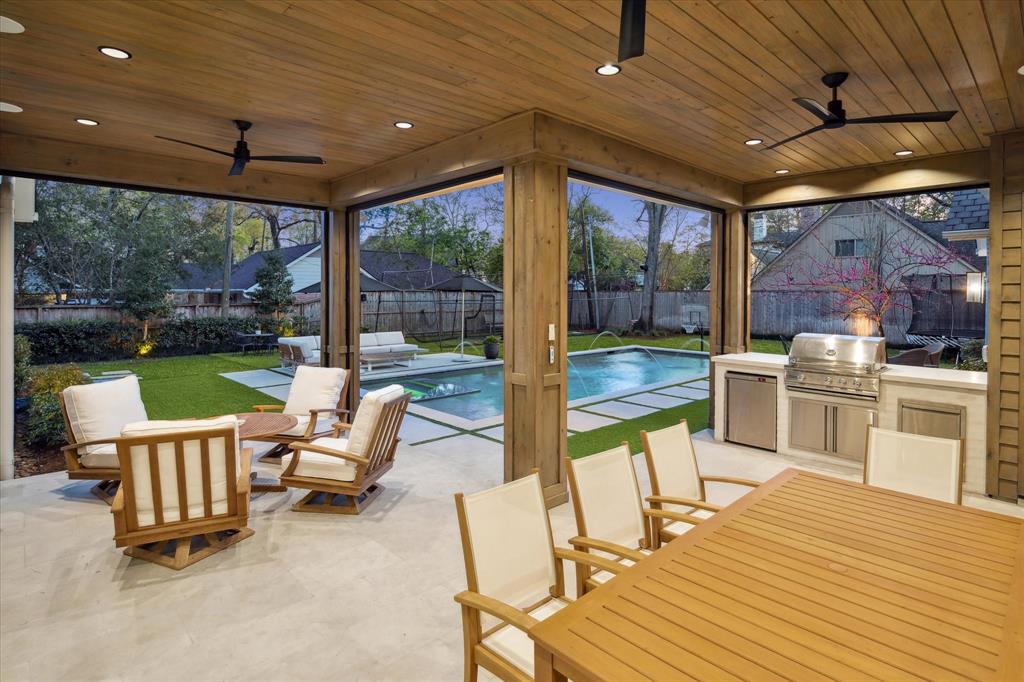 415 Coachman Lane