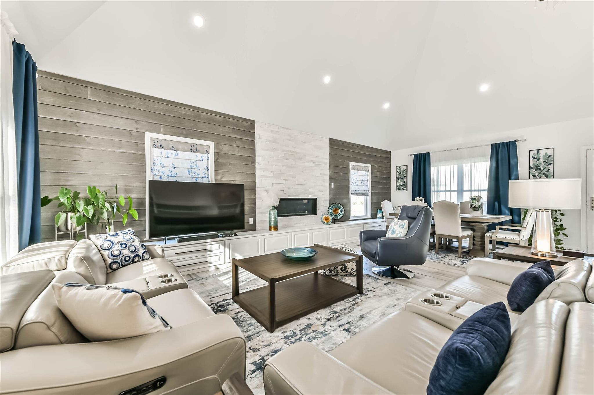 3635 Foremast Drive
