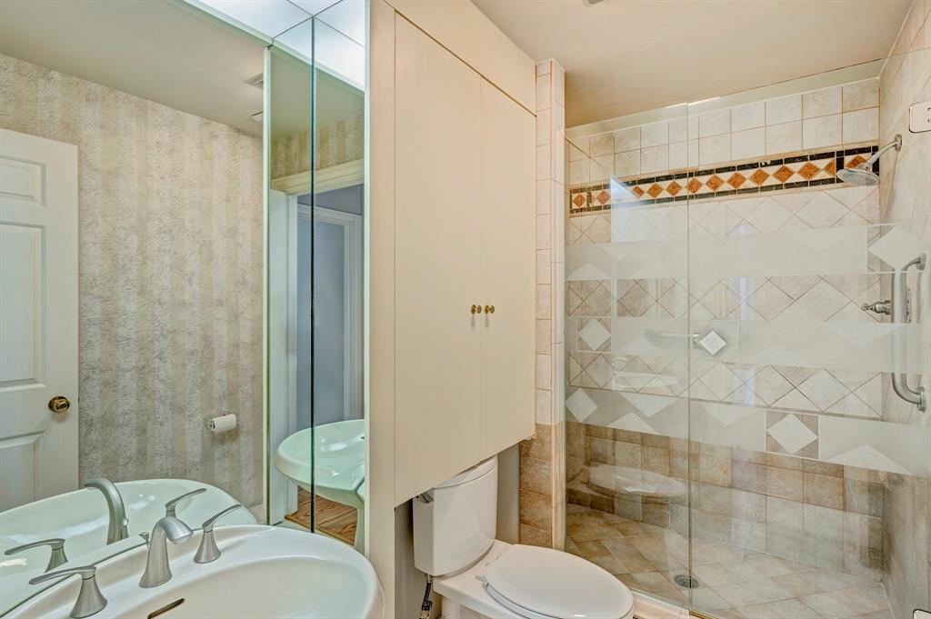 651 Bering Drive # 1801