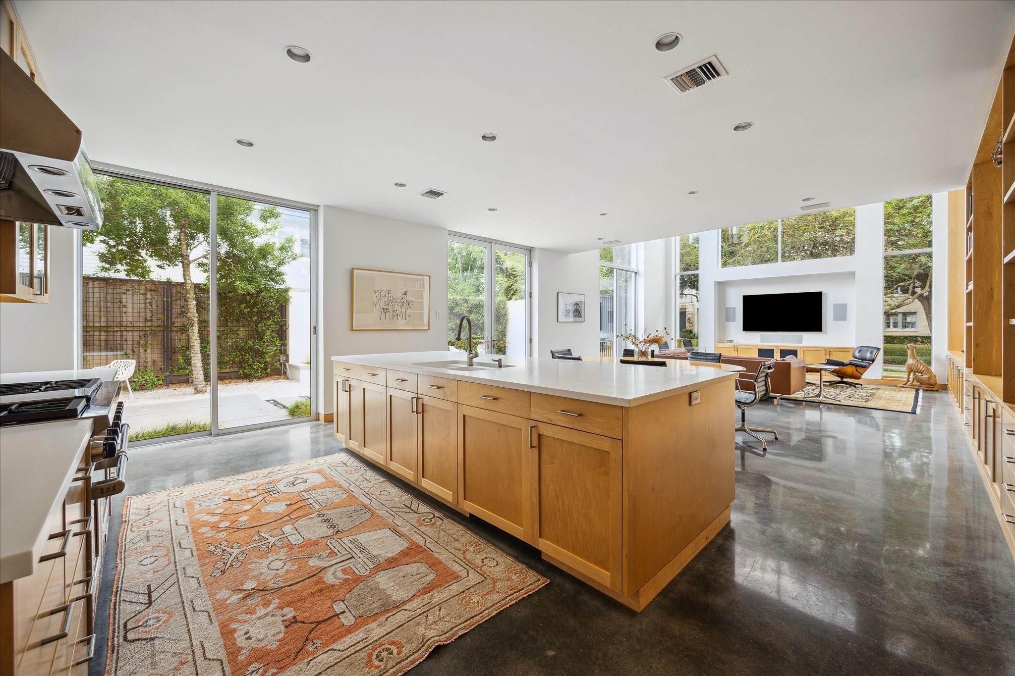 2121 Quenby Street