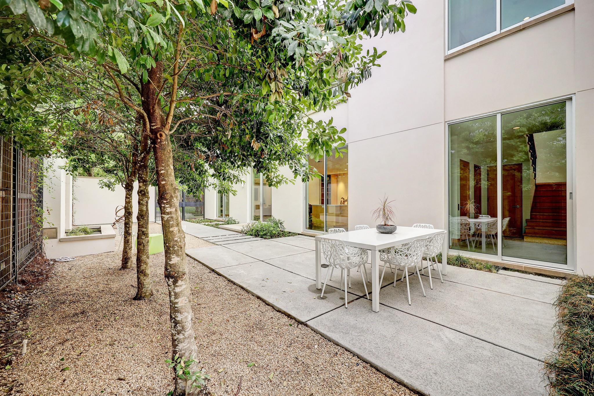 2121 Quenby Street