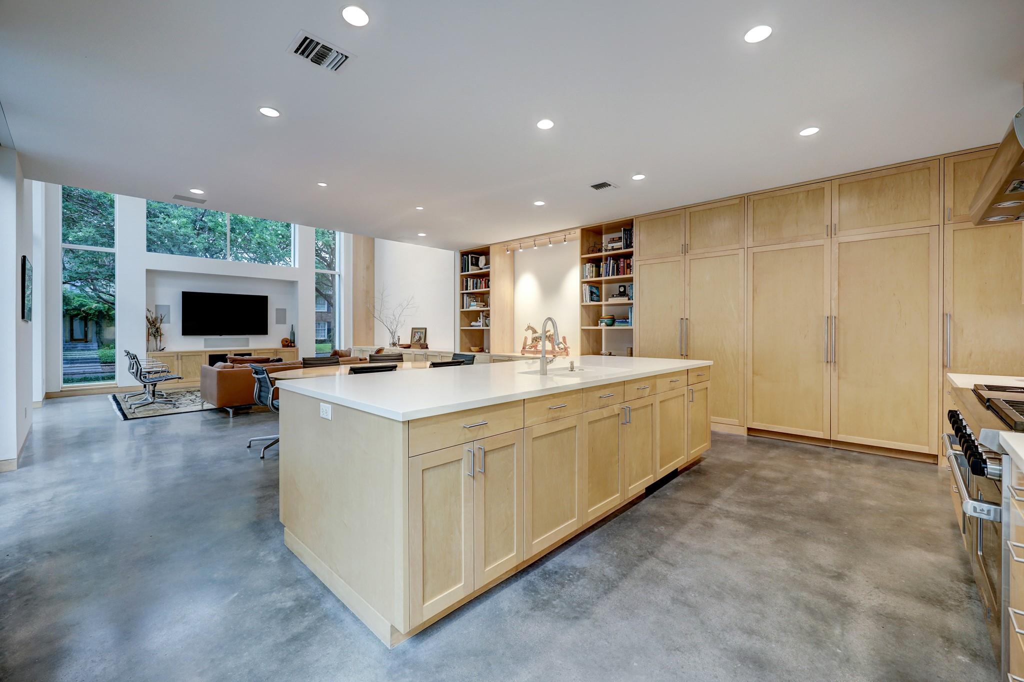 2121 Quenby Street
