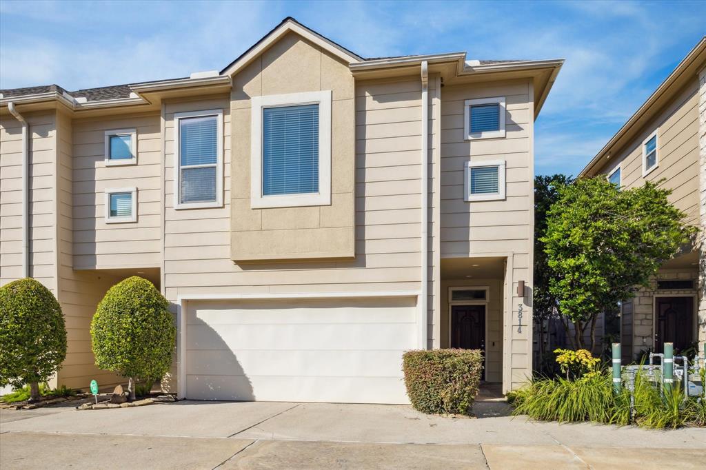 3814 Centerplaza Drive