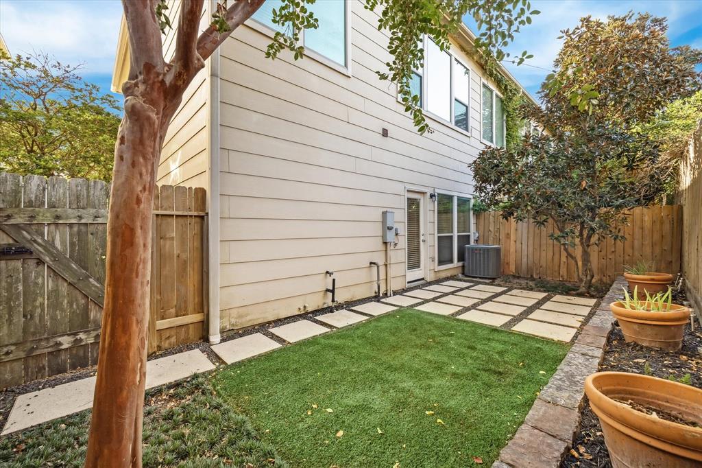 3814 Centerplaza Drive