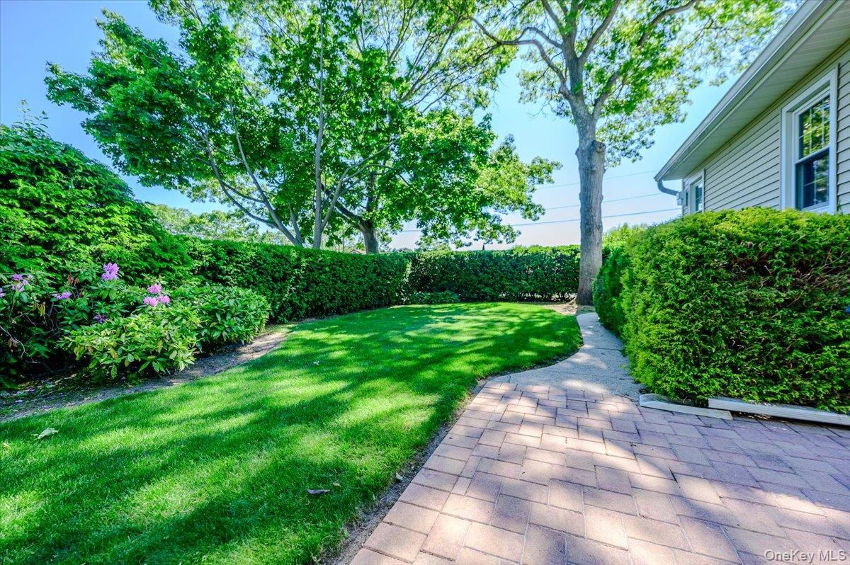 1401 Herzel Boulevard