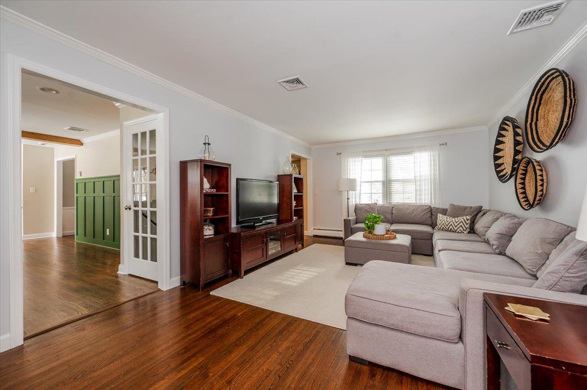 14 Nevinwood Place