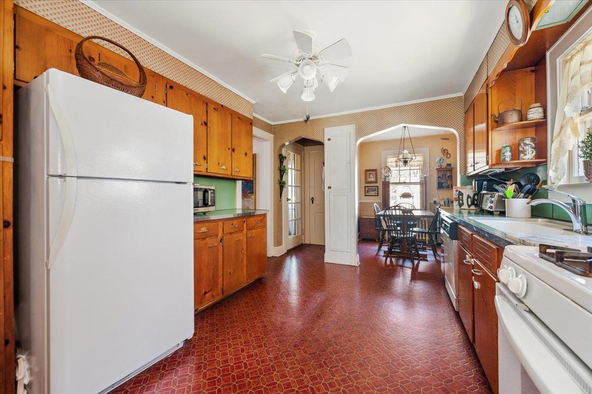 11 W 14th Street