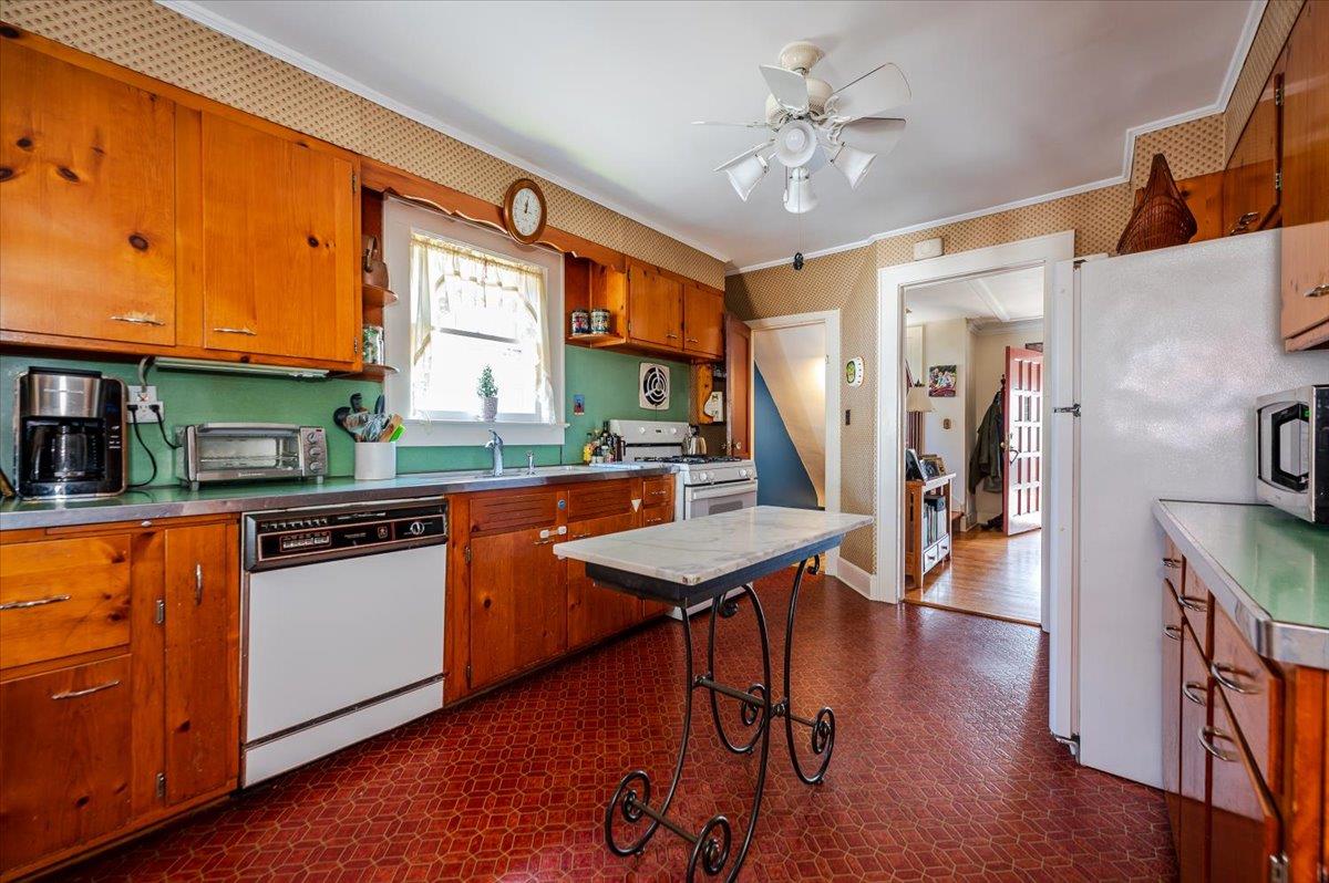 11 W 14th Street
