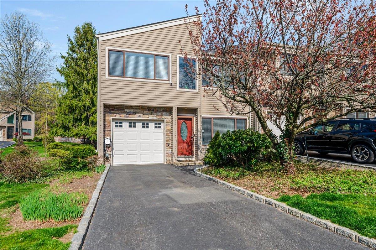 98 Lisa Drive