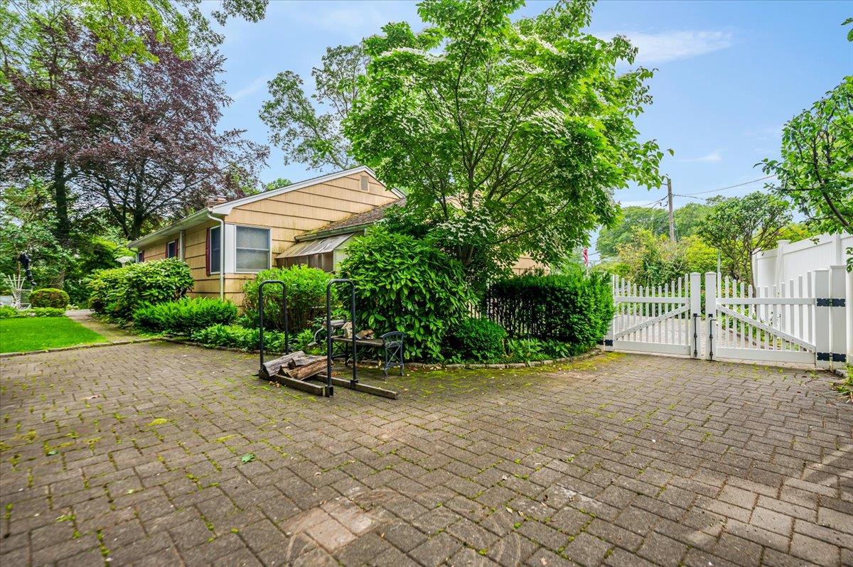 19 Daywood Court