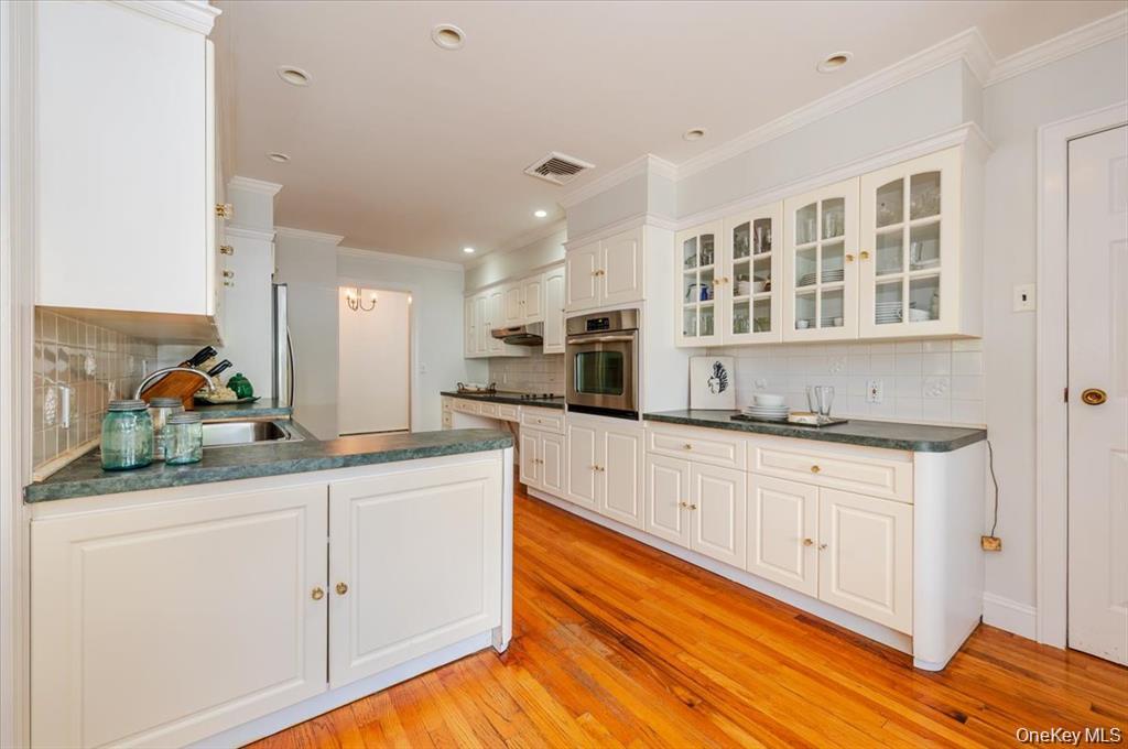 237 Oakwood Road