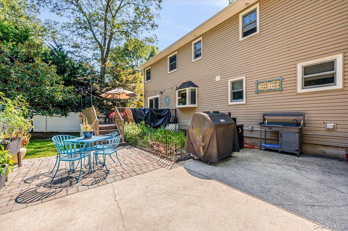677 Meadow Road