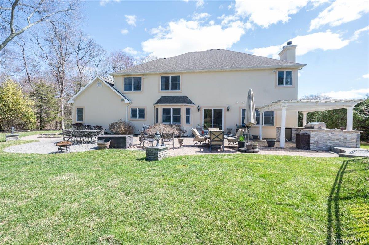 129 Round Swamp Road