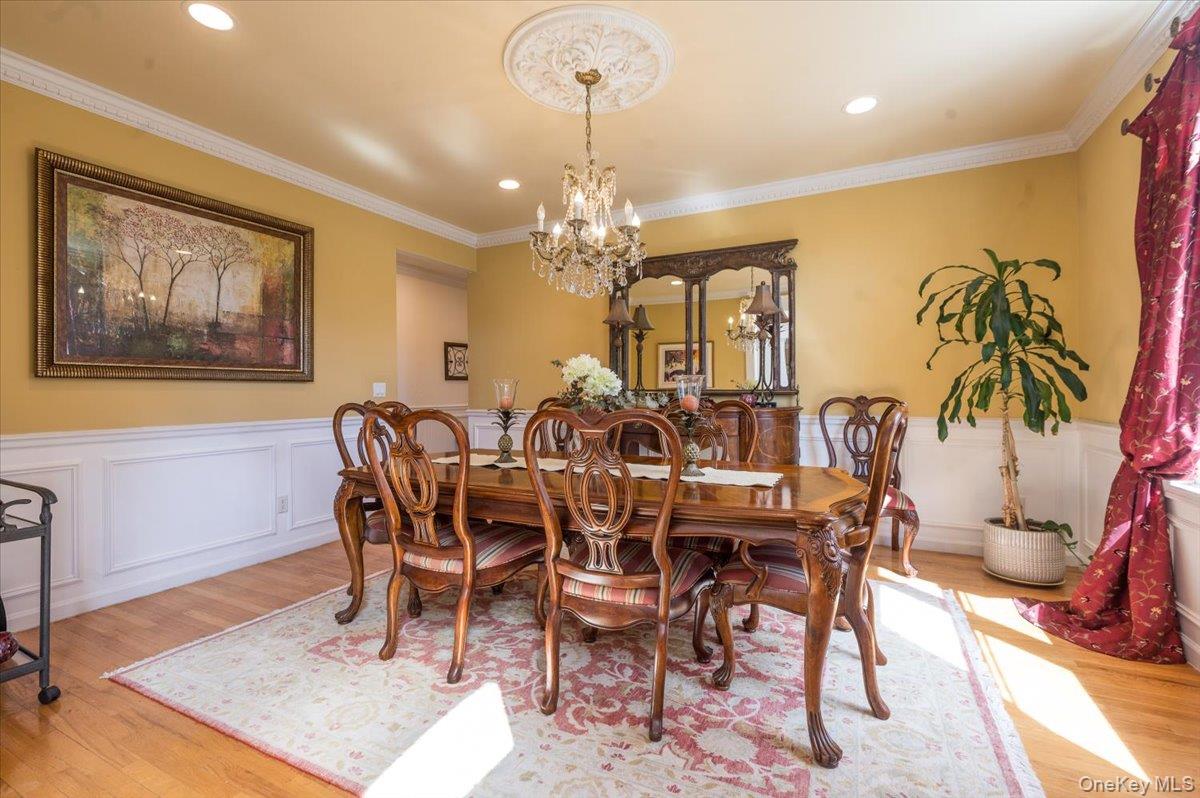 129 Round Swamp Road