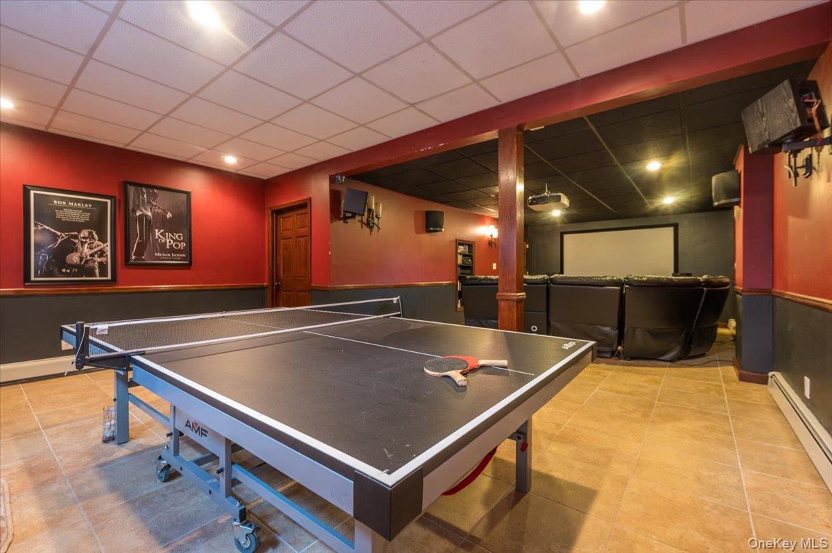 129 Round Swamp Road