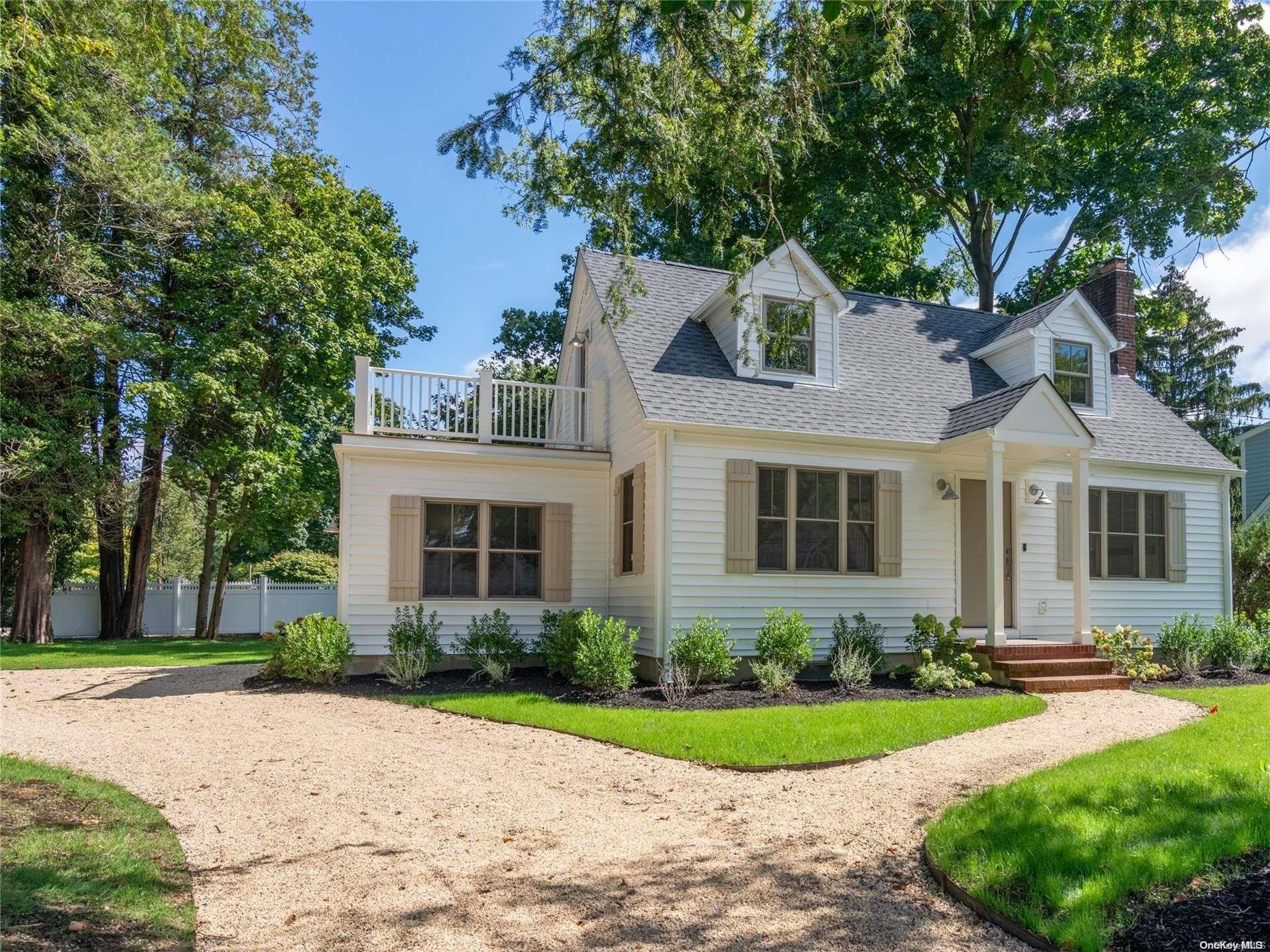 18 Little Neck Road