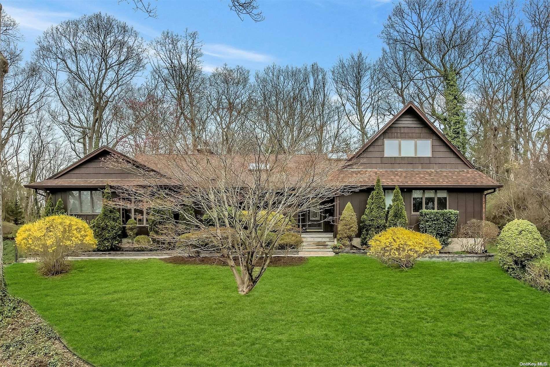 14 Woodhollow Lane