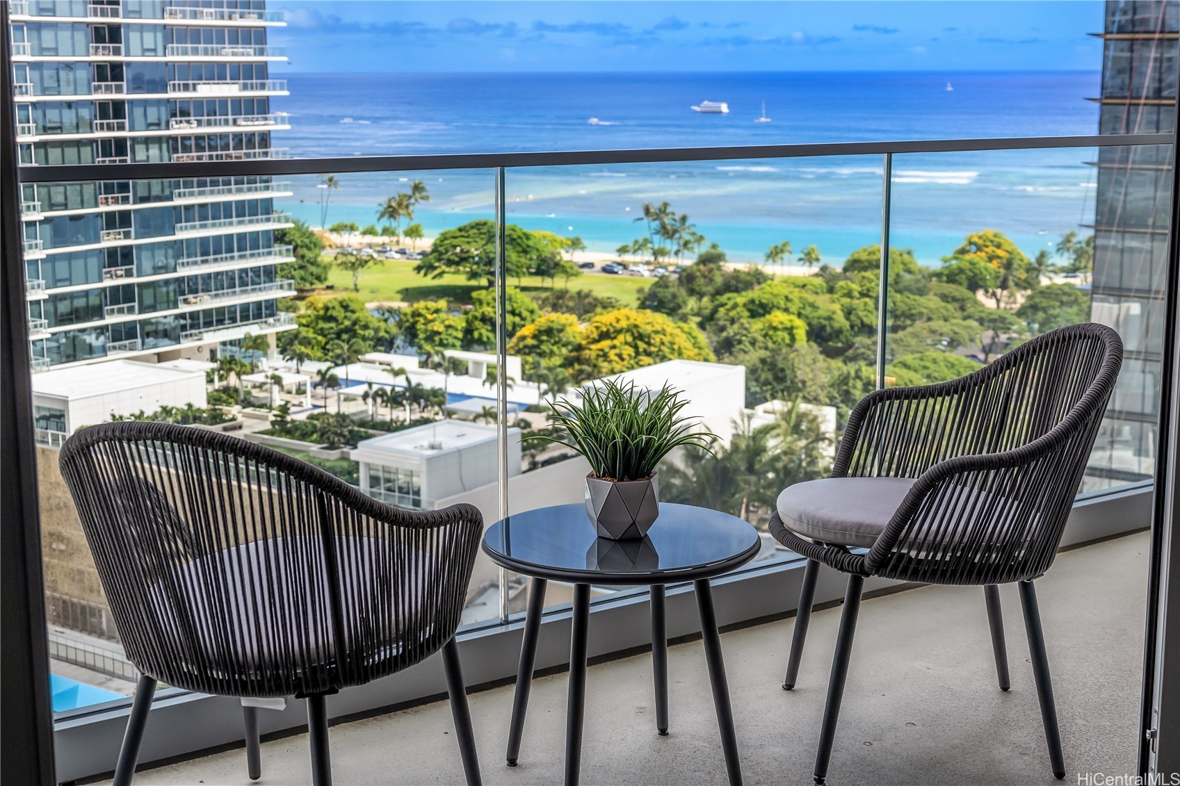 1000 Auahi Street 1608