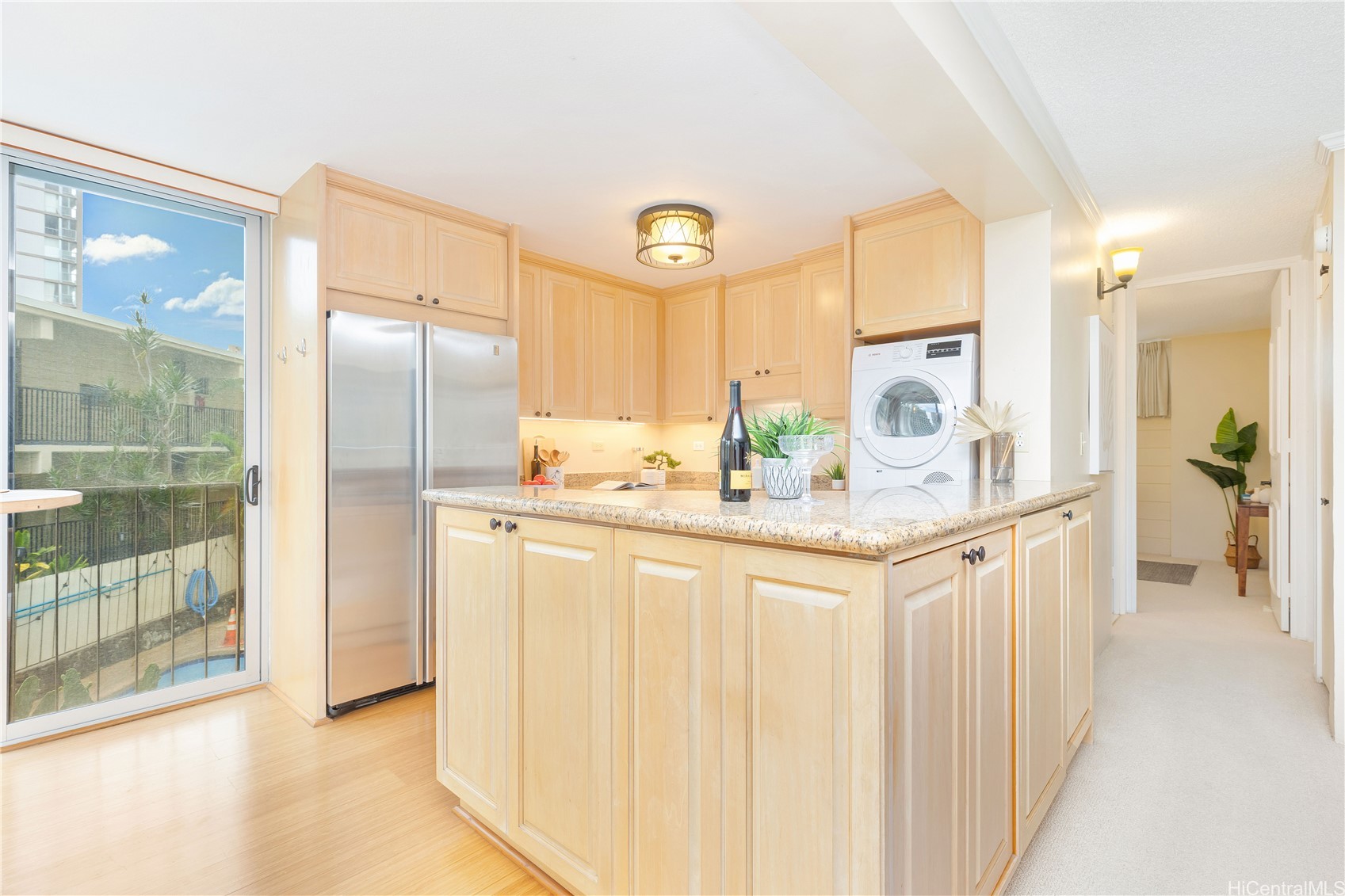 1634 Makiki Street 203