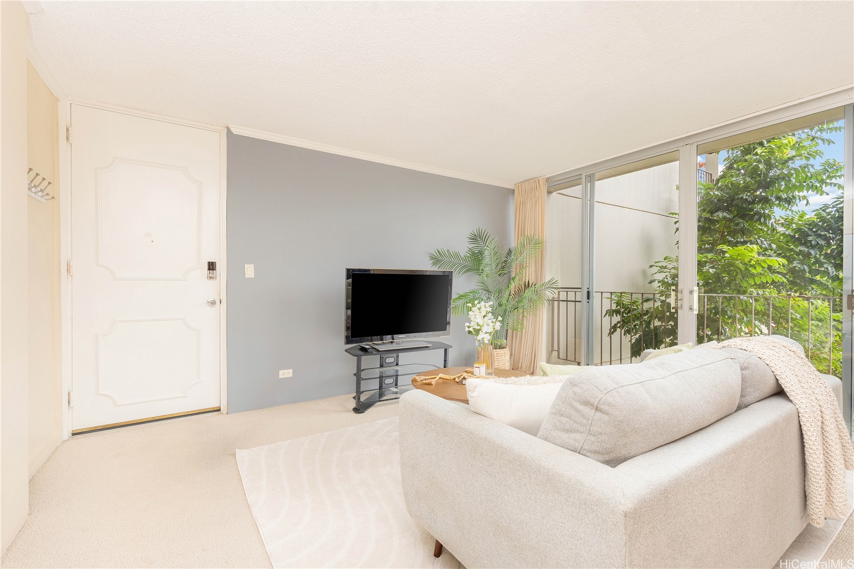 1634 Makiki Street 203