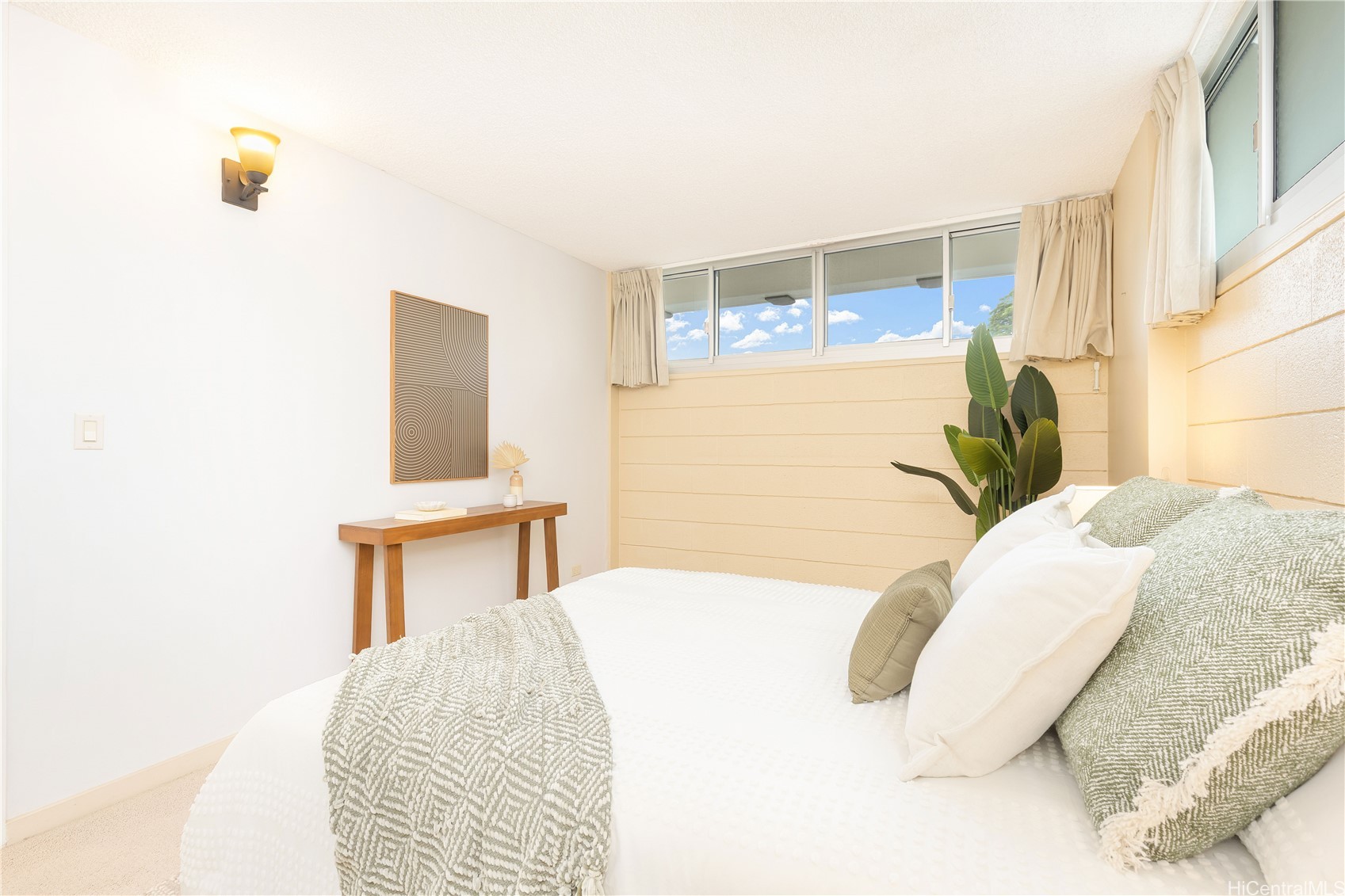 1634 Makiki Street 203