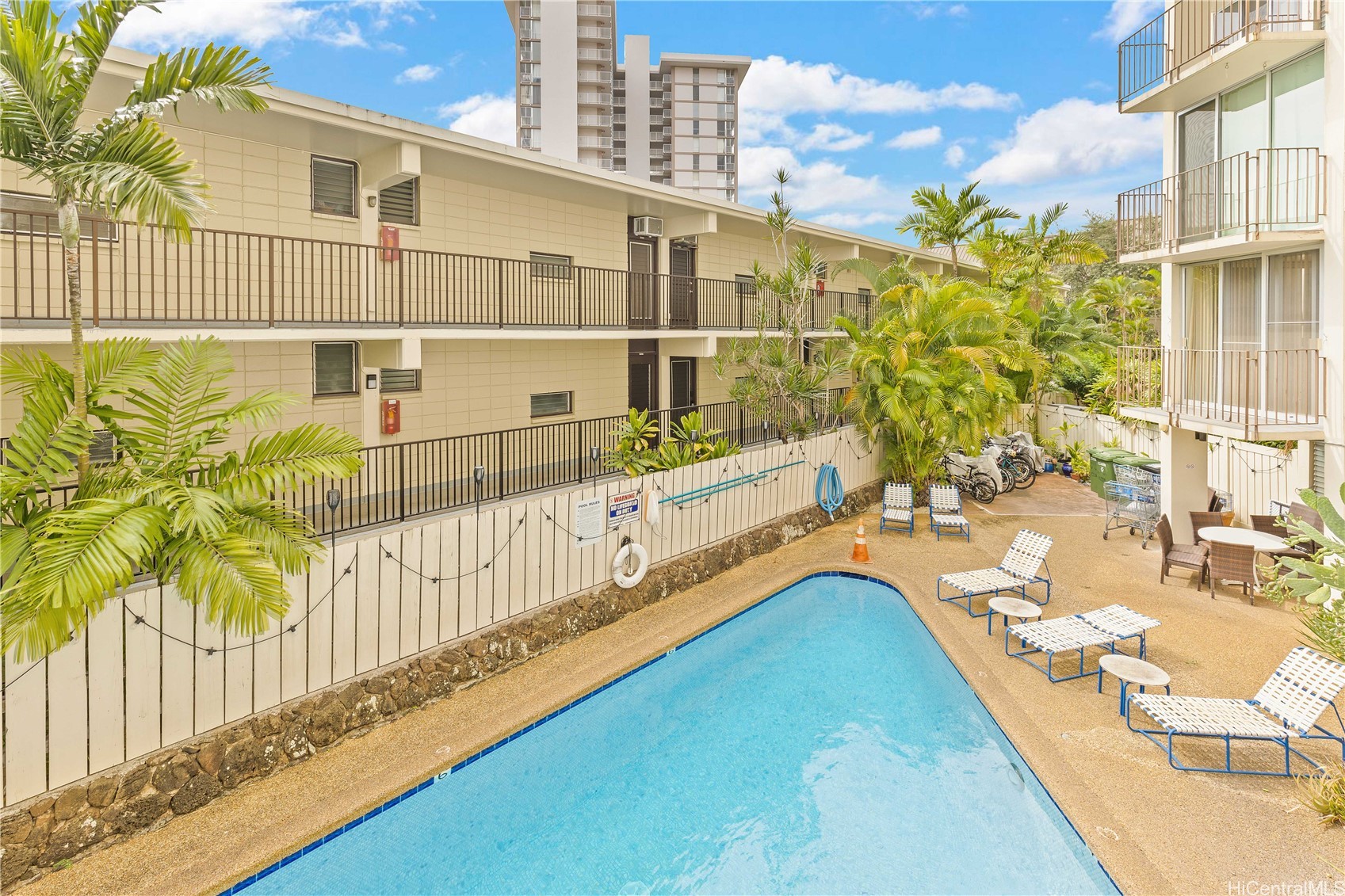 1634 Makiki Street 203