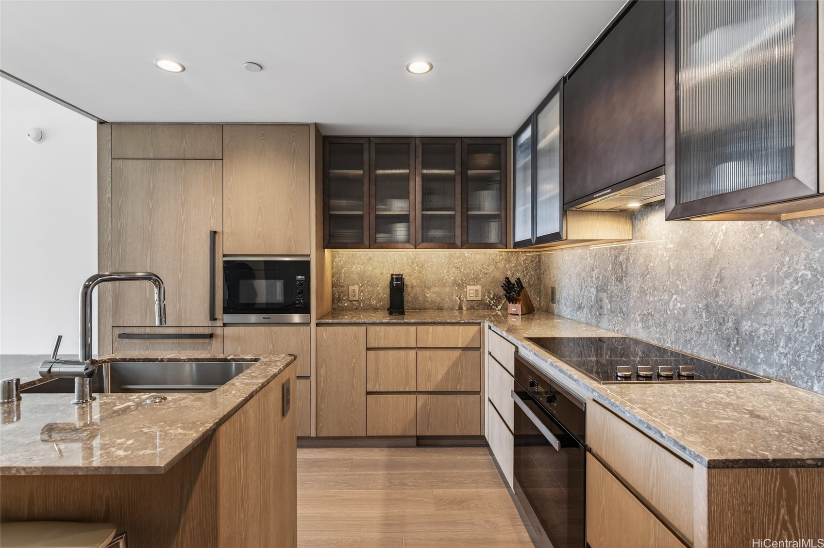 1000 Auahi Street 2802