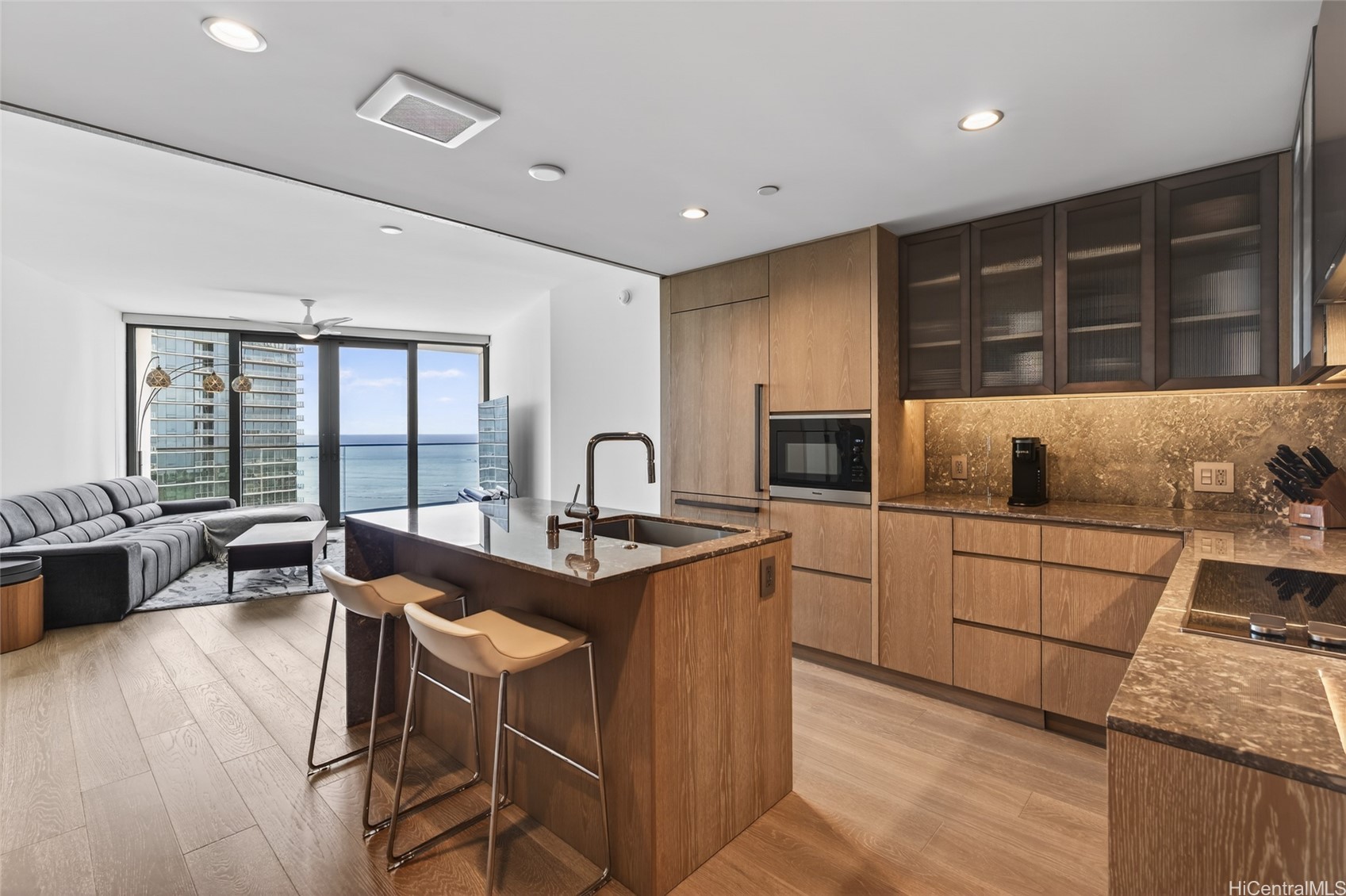 1000 Auahi Street 2802