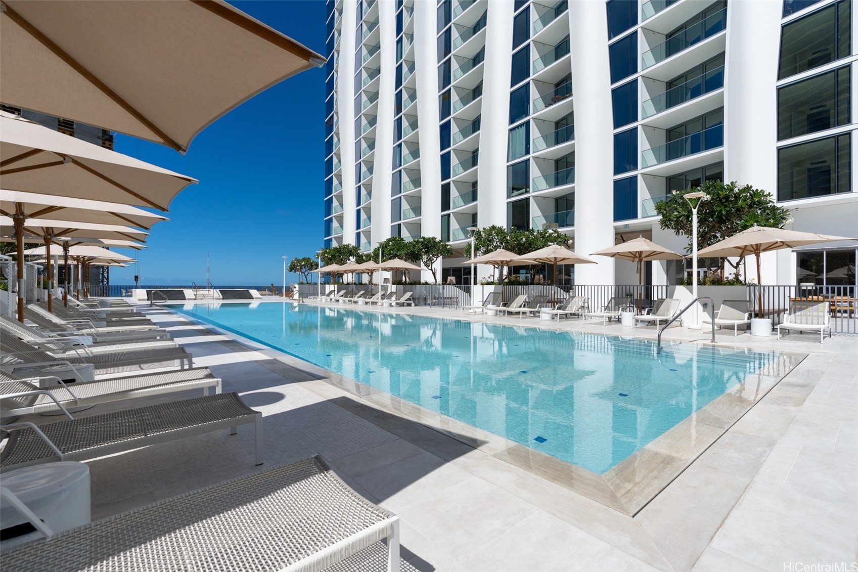 1000 Auahi Street 2802