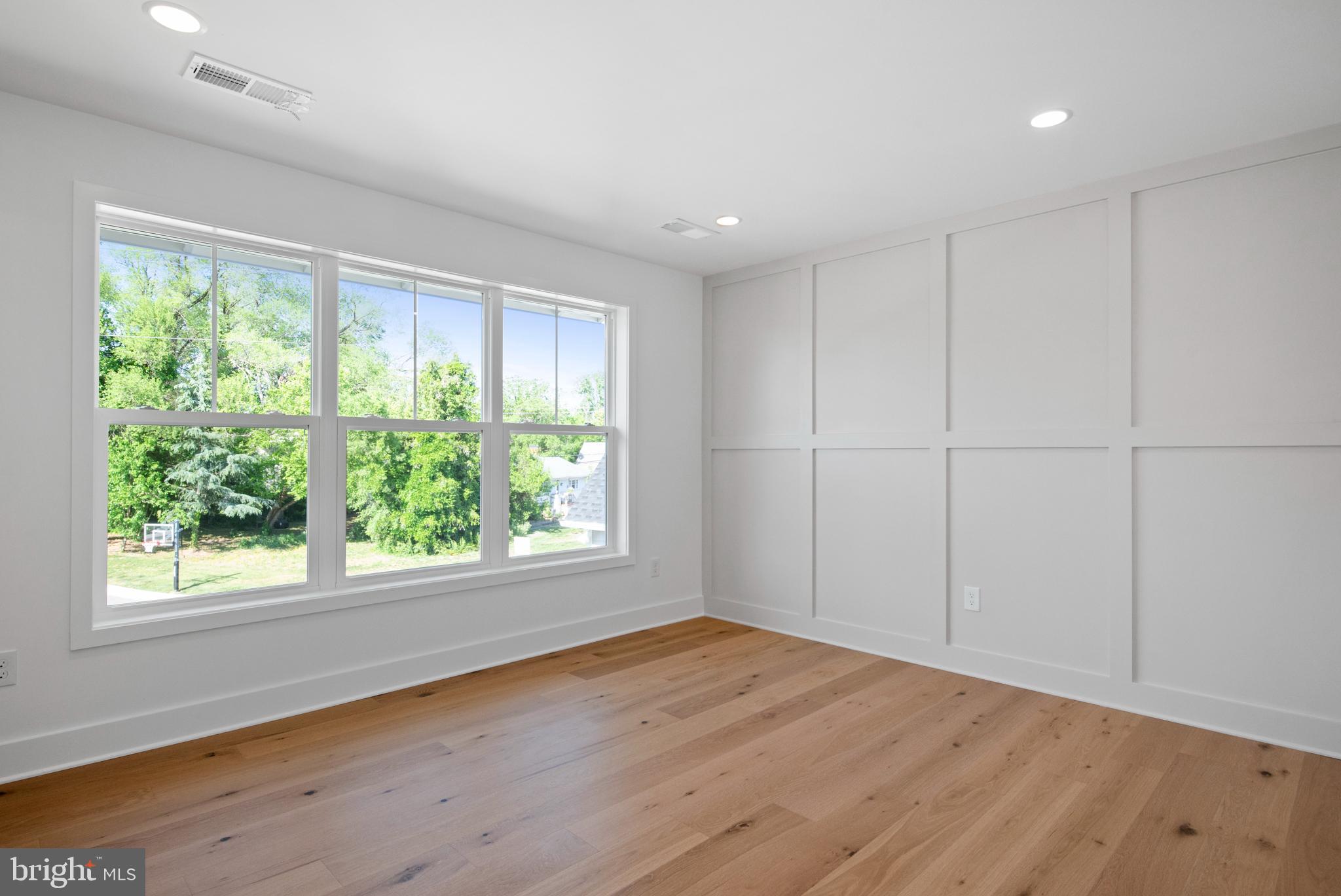 105 Ellershaw Ct