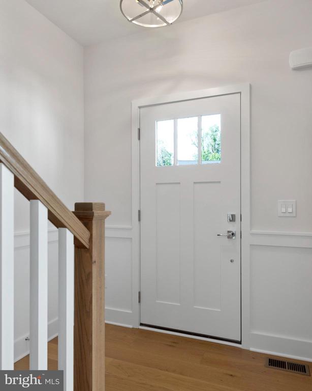 105 Ellershaw Ct